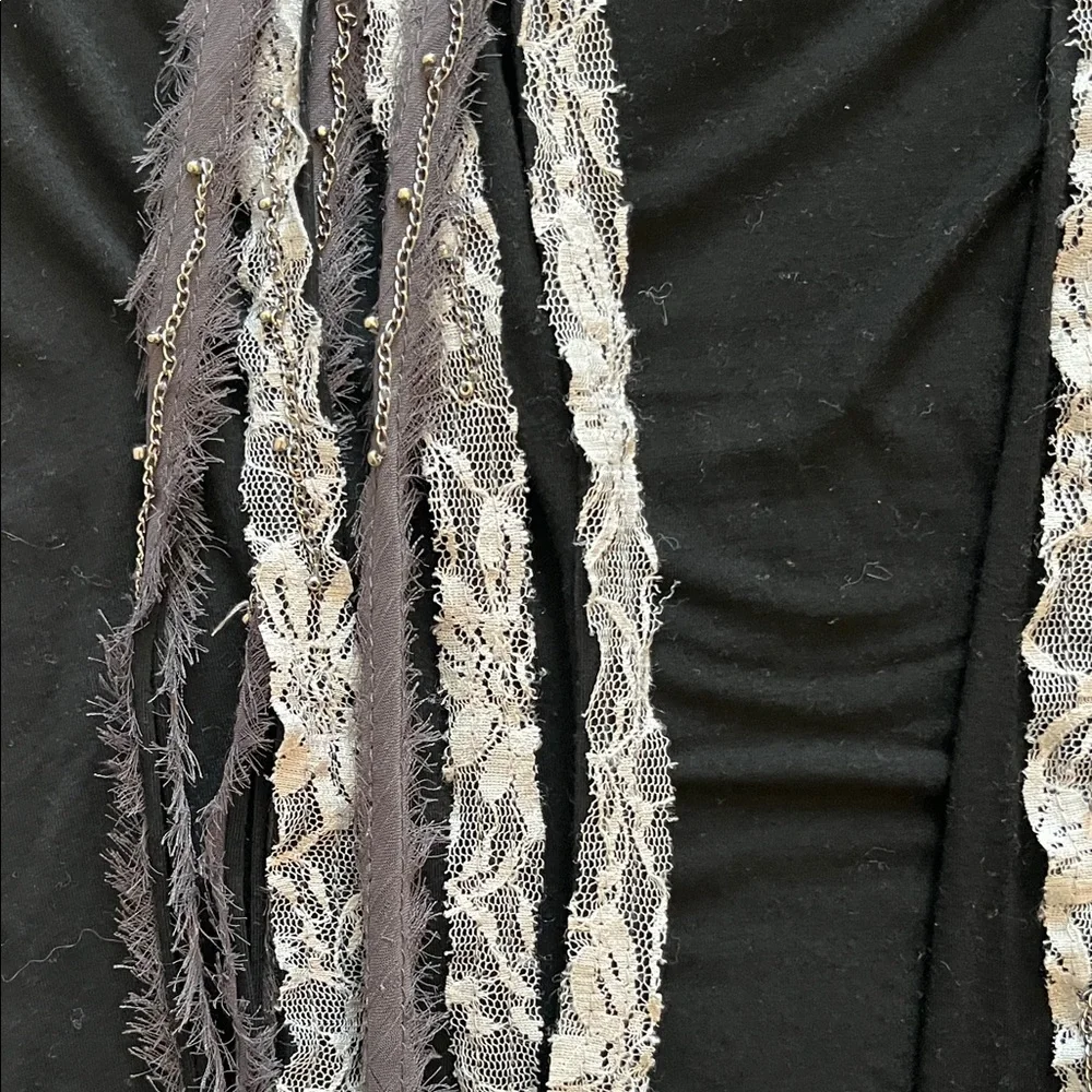 BKE Boutique Y2K Black and gray Lace Detail cardigan - Picture 5 of 8